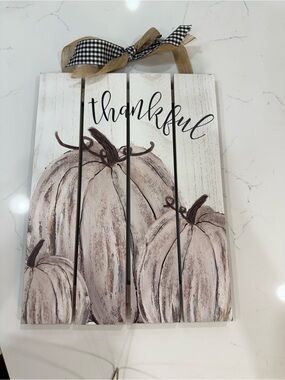 🤎 Rustic “Thankful” Pumpkin Wooden Sign – Fall Home Décor